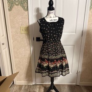 Chic Black Floral Mini Dress